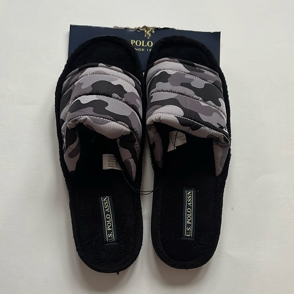 U.S Polo Assn Camo Slippers / New - Picture 1 of 5